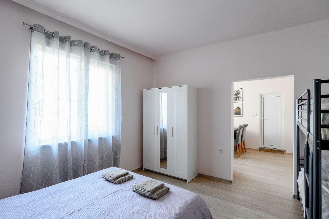 Studio Thermi 1 Varna Exterior photo